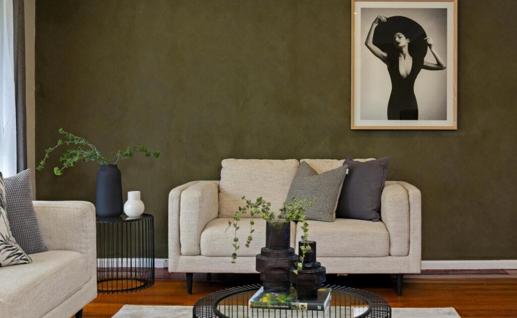Living room with green wall(deep clean)
